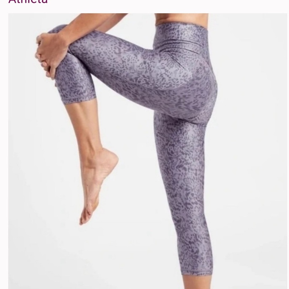 Athleta Salutation Stash Pocket II Print Capri Purple‎ Women’s Sz S